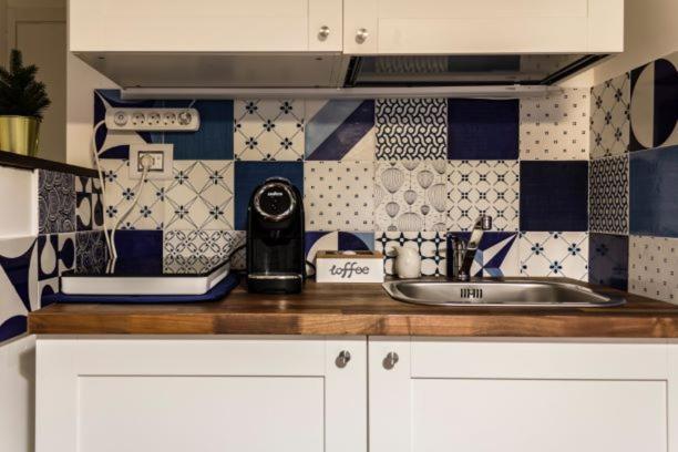 サレルノ La Casa Di Alice Bed & Breakfast エクステリア 写真